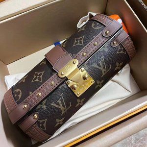 Louis Vuitton Women's Handbag